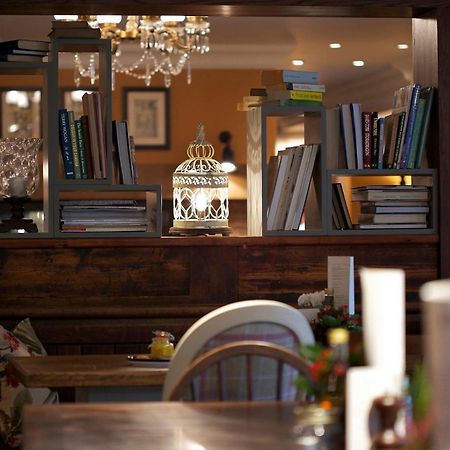 The Foley Hotell Claygate Exteriör bild