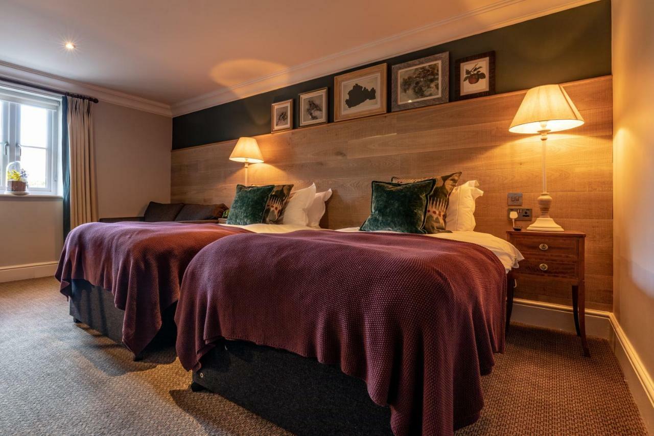 The Foley Hotell Claygate Exteriör bild