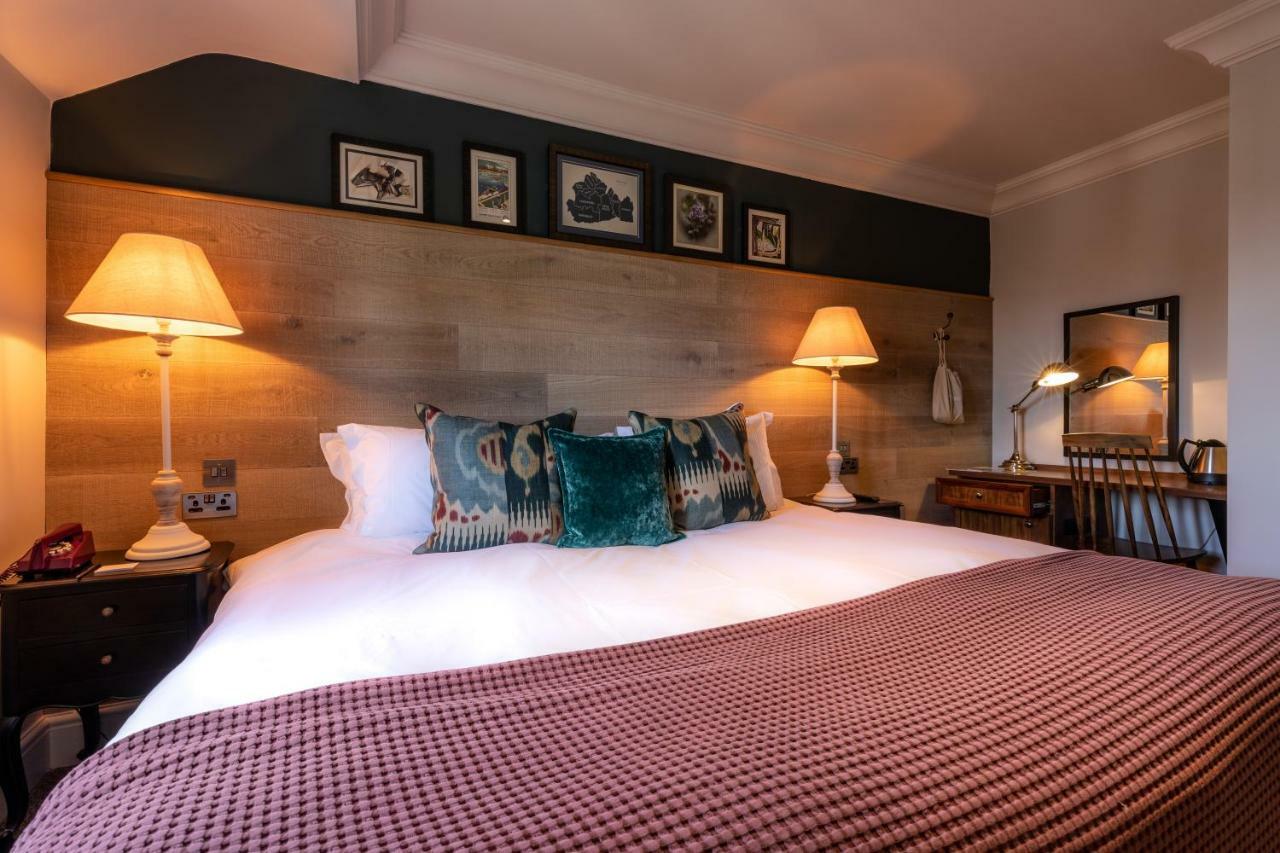 The Foley Hotell Claygate Exteriör bild