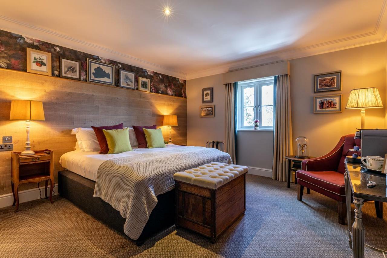 The Foley Hotell Claygate Exteriör bild